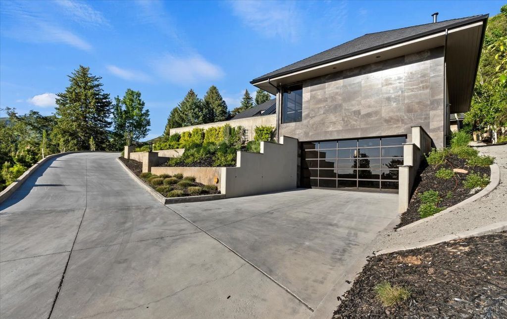 One of a Kind Utah Estate with Stunning Panoramic Valley Views Priced at 6.995 Million 70