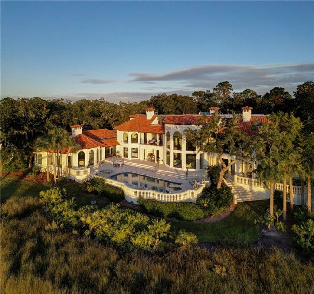 Sea Island Waterfront Paradise Iconic Deepwater Estate in Elite Community Asking 15.9 Million 53