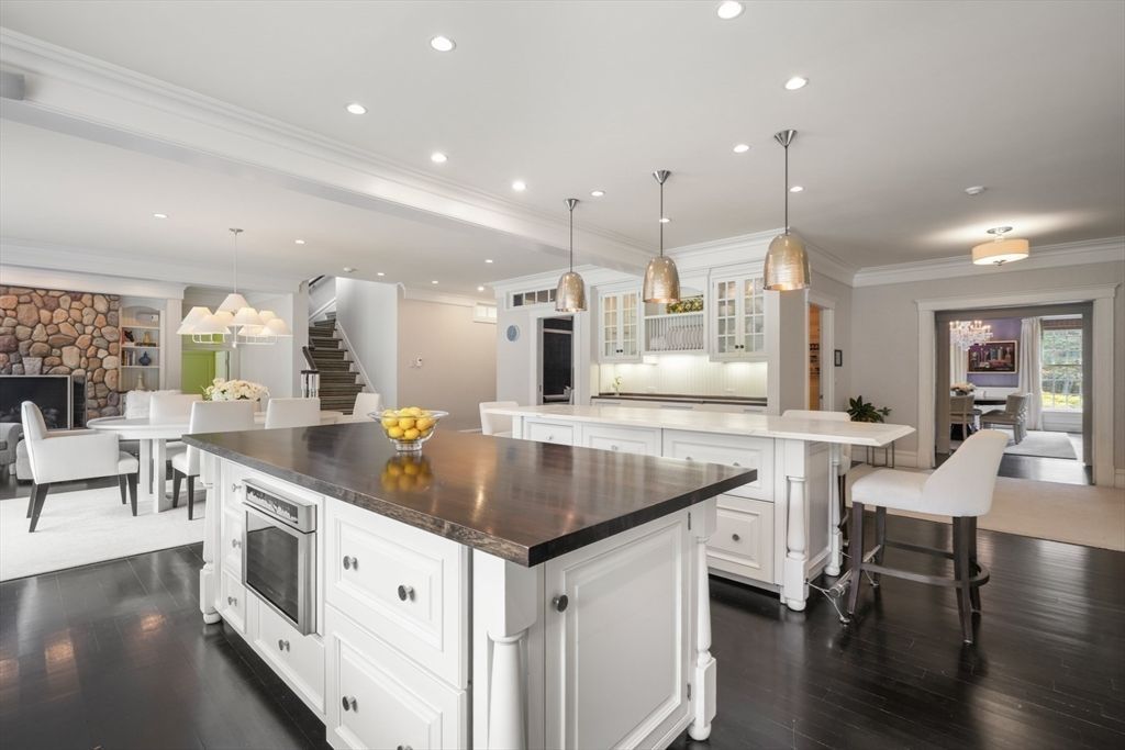 Stunning Georgian Inspired Home in a Beautiful Massachusetts Setting Priced at 10 Million 13