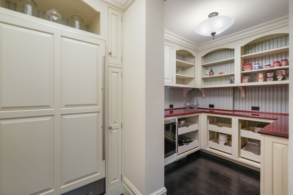 Stunning Georgian Inspired Home in a Beautiful Massachusetts Setting Priced at 10 Million 19