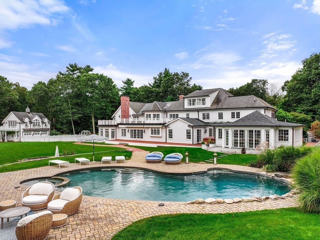 Stunning Georgian Inspired Home in a Beautiful Massachusetts Setting Priced at 10 Million 3