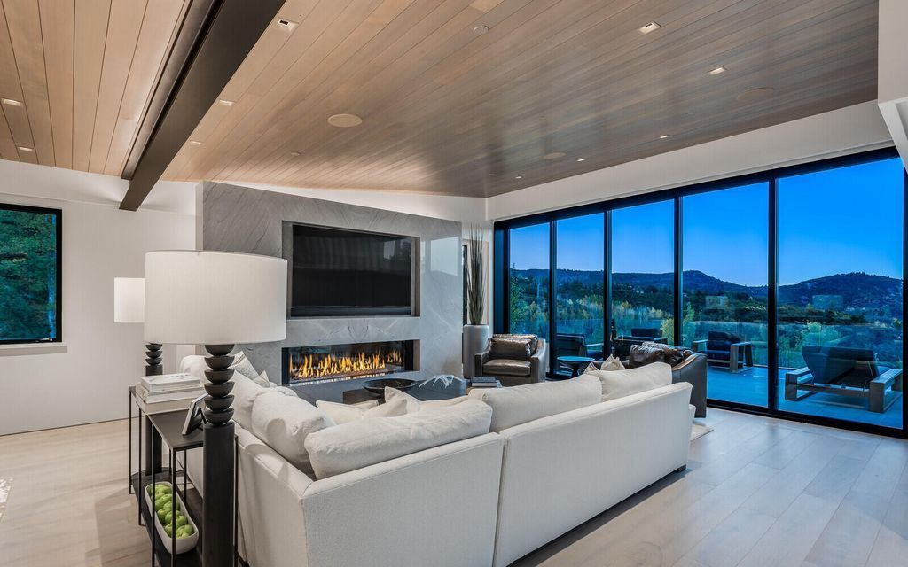Trophy Home Defined by Chic Style and Impeccable Craftsmanship Hits Market for 26 Million in Colorado 29