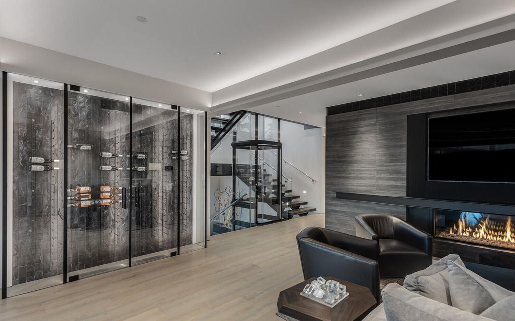 Trophy Home Defined by Chic Style and Impeccable Craftsmanship Hits Market for 26 Million in Colorado 31