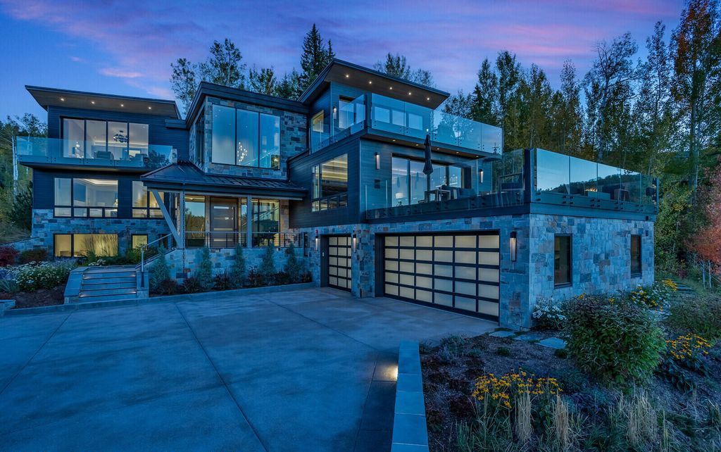 Trophy Home Defined by Chic Style and Impeccable Craftsmanship Hits Market for 26 Million in Colorado 4