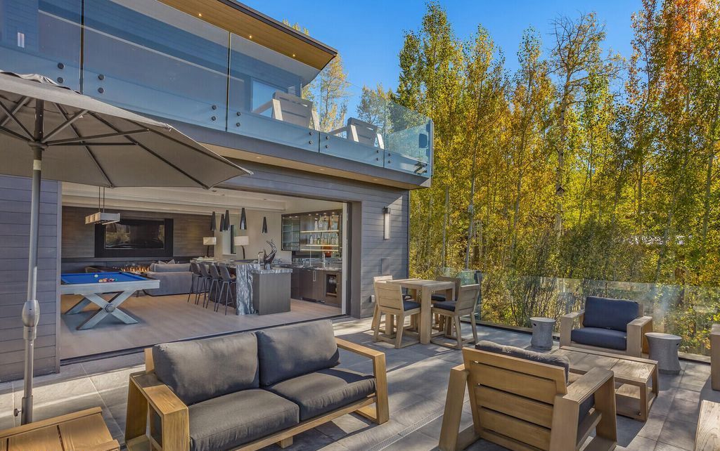 Trophy Home Defined by Chic Style and Impeccable Craftsmanship Hits Market for 26 Million in Colorado 61