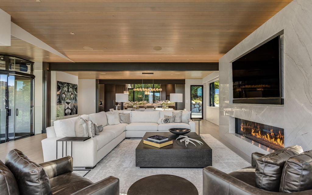 Trophy Home Defined by Chic Style and Impeccable Craftsmanship Hits Market for 26 Million in Colorado 7