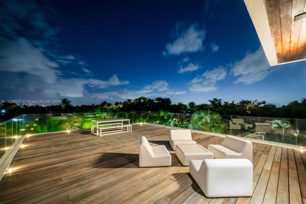 $78 Million Custom-Built Trophy Estate with Biscayne Bay Frontage in Prestigious Bal Harbour