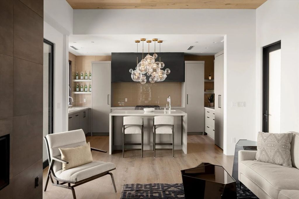 A Masterful Transformation Stunning Arizona Estate Remodeled by Gemini Builders and JFS Design Priced at 11995000 37