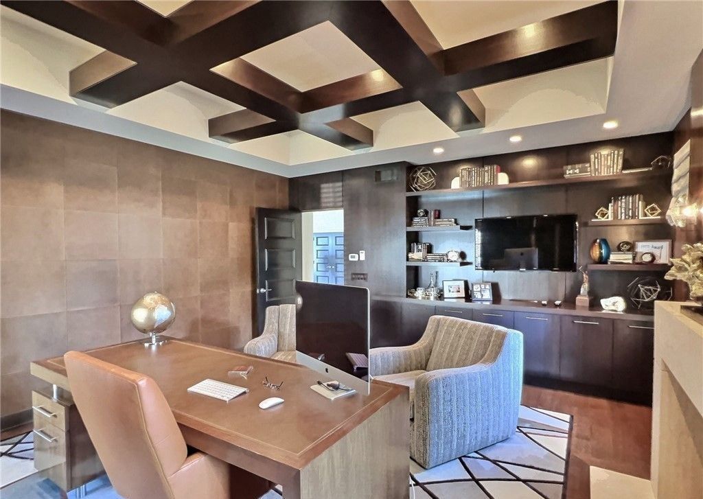 A Waterfront Dream Extraordinary Lake Erie Estate in Ohio Priced at 4.95 Million 12