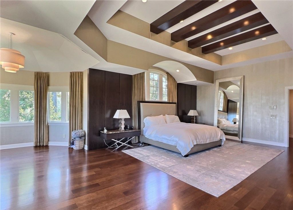 A Waterfront Dream Extraordinary Lake Erie Estate in Ohio Priced at 4.95 Million 15