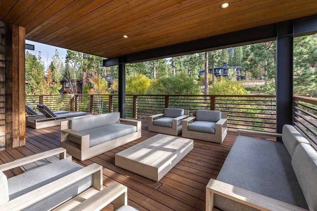 California Living Perfected Martis Camp Home Seamlessly Blending Grandeur and Warmth for 7479000 22