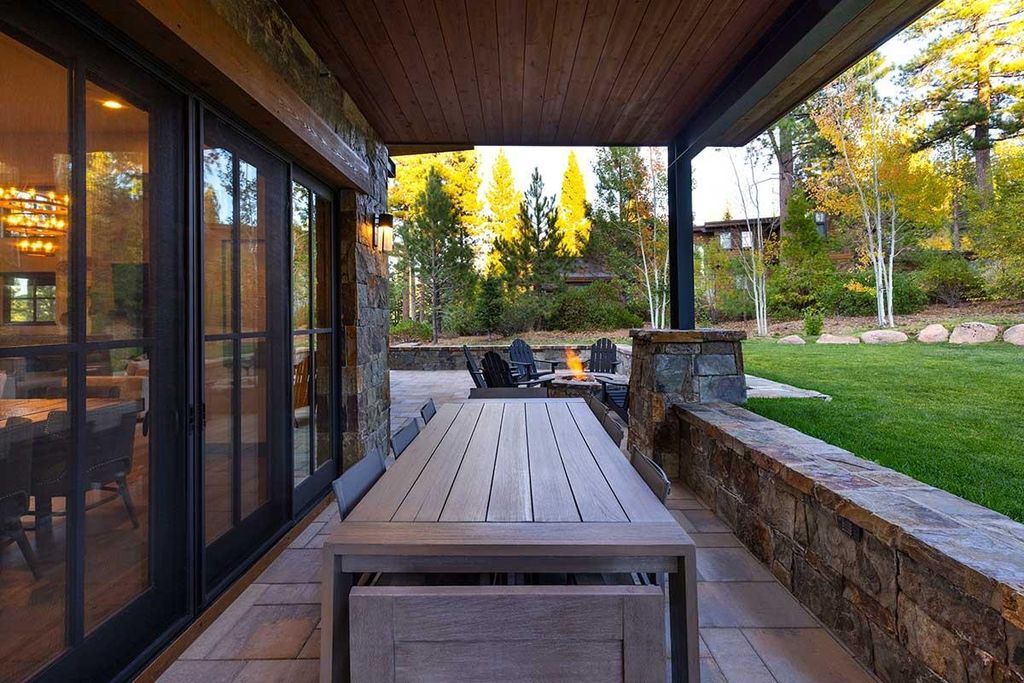 California Living Perfected Martis Camp Home Seamlessly Blending Grandeur and Warmth for 7479000 5