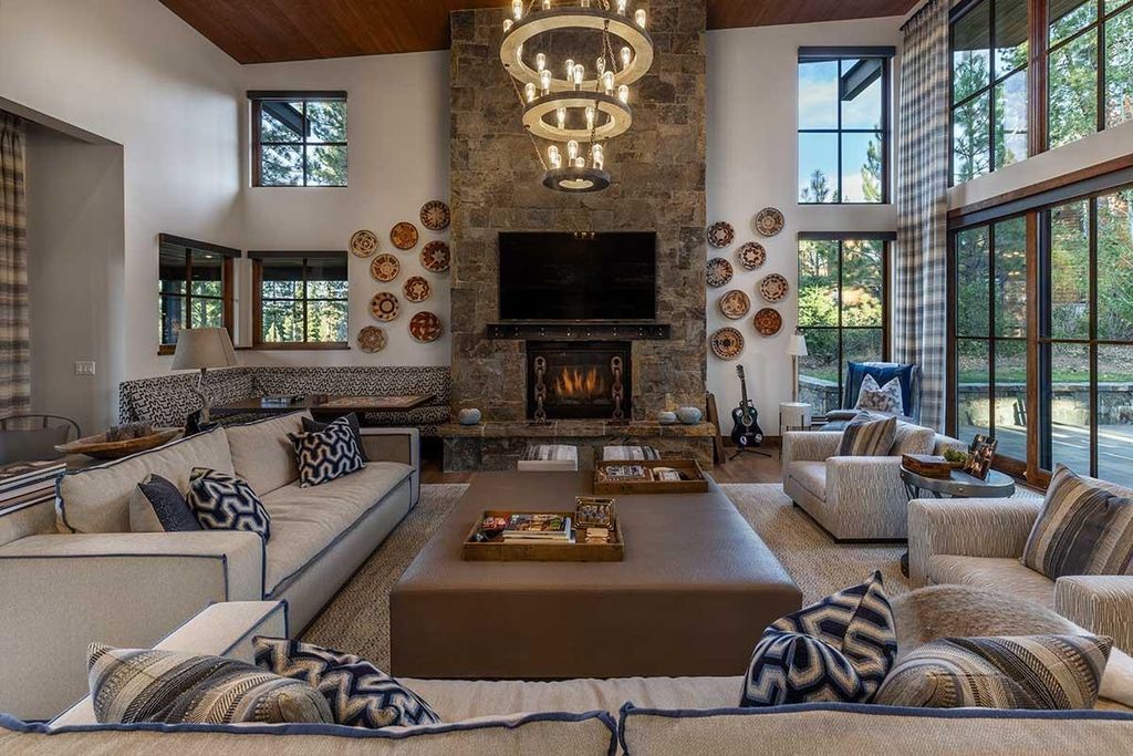 California Living Perfected Martis Camp Home Seamlessly Blending Grandeur and Warmth for 7479000 6