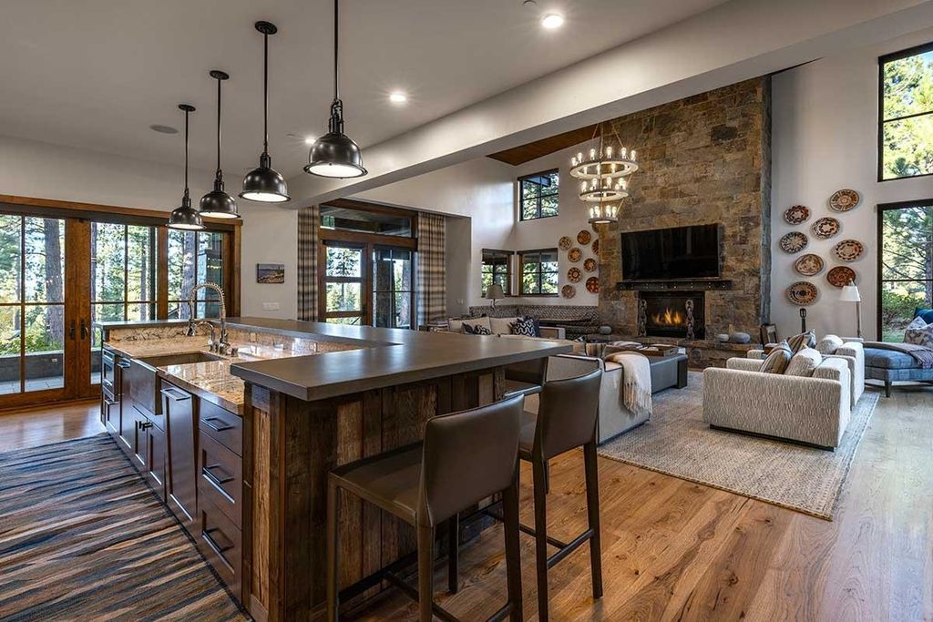 California Living Perfected Martis Camp Home Seamlessly Blending Grandeur and Warmth for 7479000 9