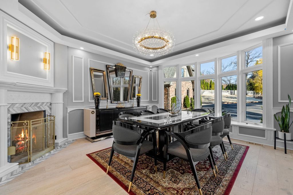 Elegant Illinois Retreat Rare 1.43 Acre Estate Offering Ultimate Privacy and Opulence Priced at 4.1 Million 20