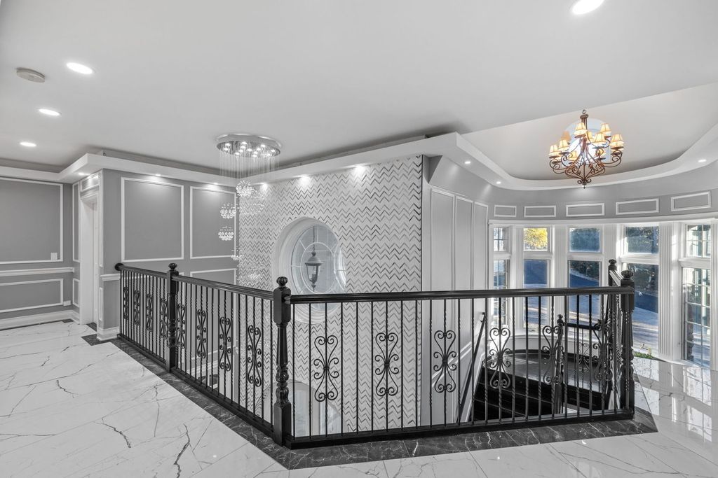 Elegant Illinois Retreat Rare 1.43 Acre Estate Offering Ultimate Privacy and Opulence Priced at 4.1 Million 49