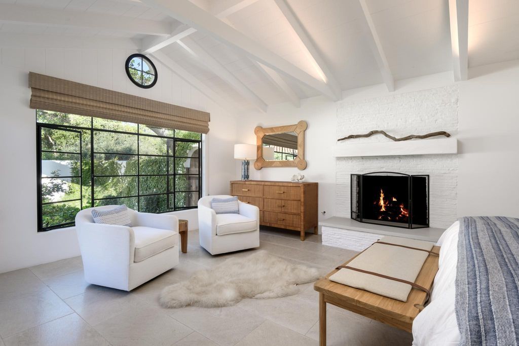 Escape to Opulence Spanish Colonial Estate in California Listed at 10.85 Million 21