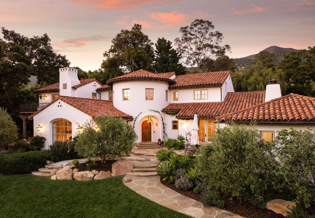 Escape to Opulence Spanish Colonial Estate in California Listed at 10.85 Million 4