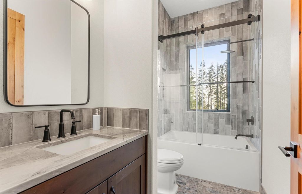 Escape to Tranquility Oregon Wine Country Oasis for a Vacation Like Lifestyle 4999000 22