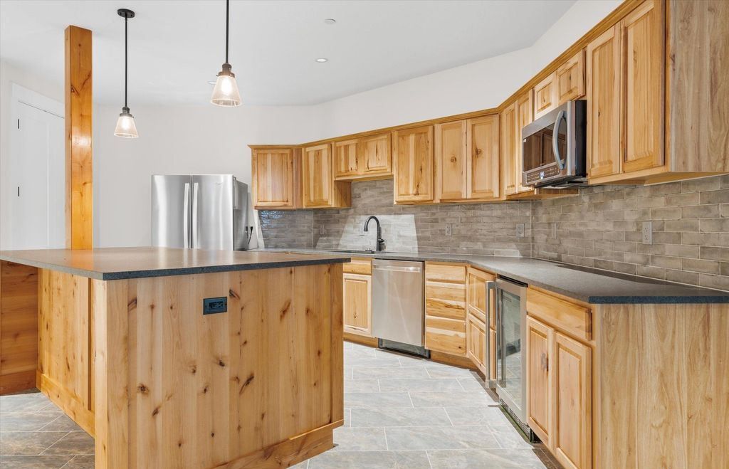 Escape to Tranquility Oregon Wine Country Oasis for a Vacation Like Lifestyle 4999000 34
