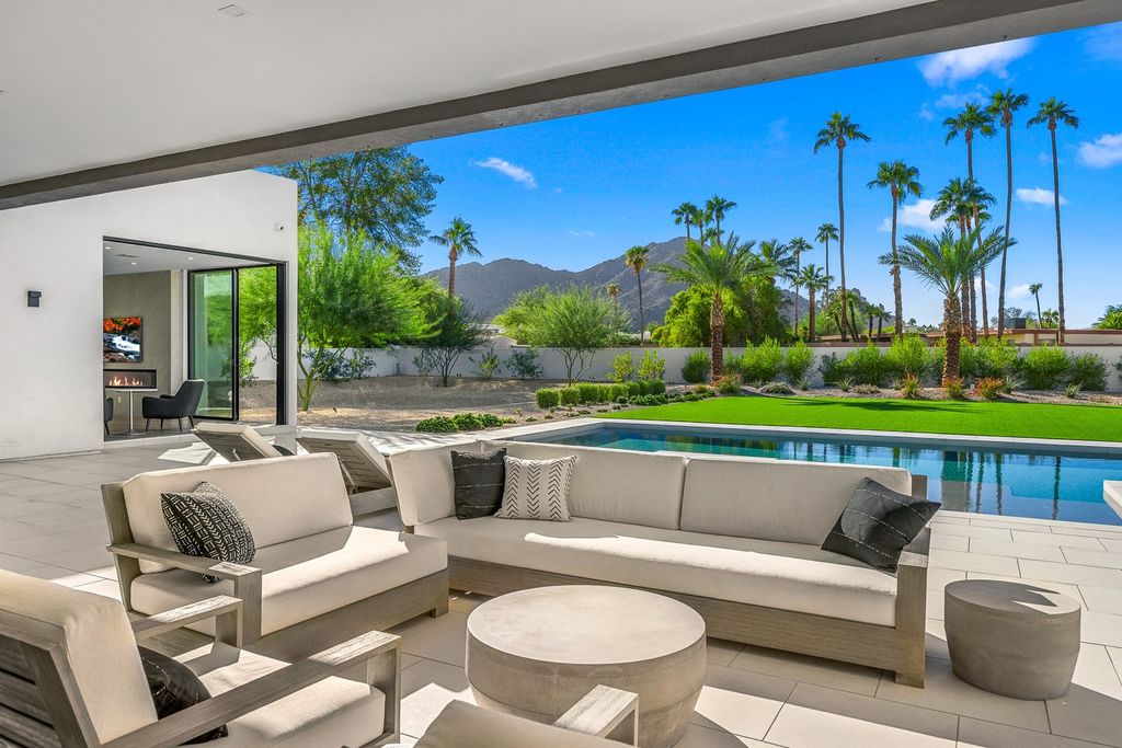 Exclusive Arizona Retreat Sleek Modern Design with Breathtaking Views Available for 8.95 Million 48