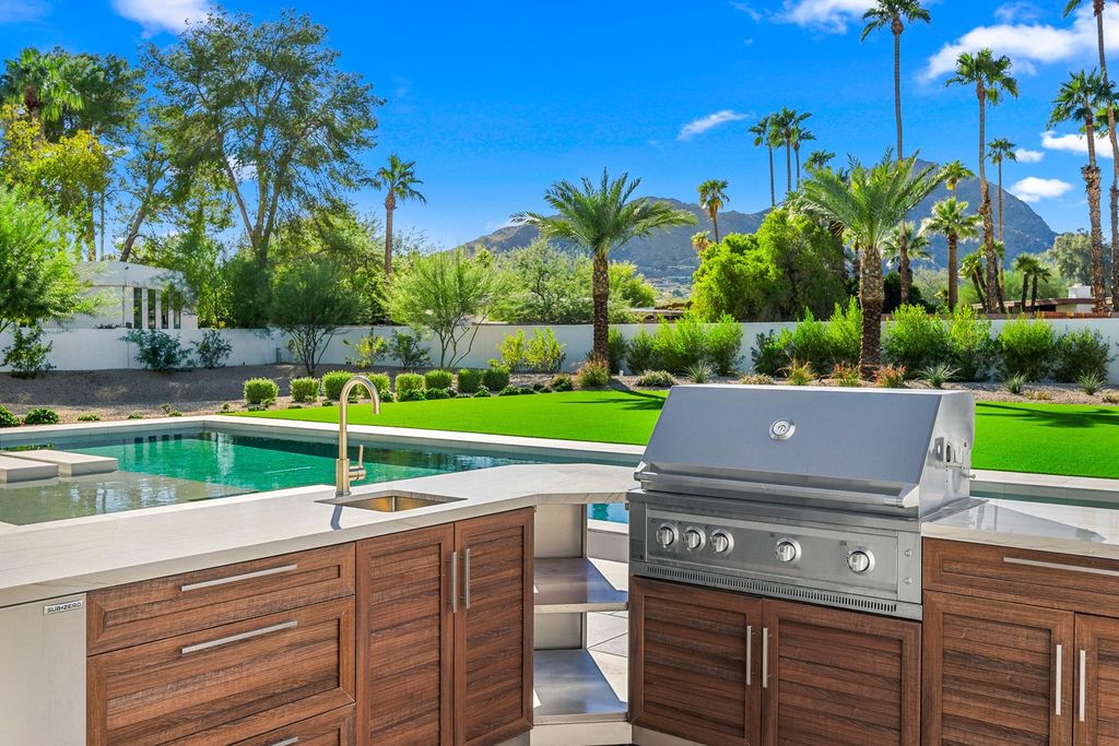 Exclusive Arizona Retreat Sleek Modern Design with Breathtaking Views Available for 8.95 Million 55
