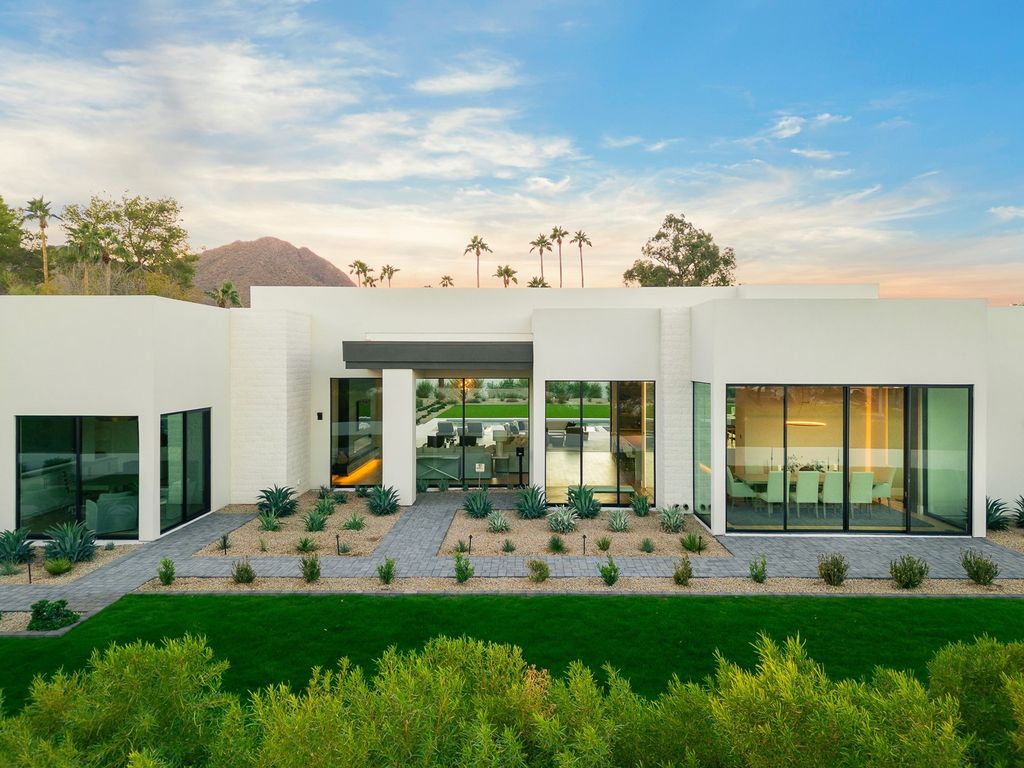 Exclusive Arizona Retreat Sleek Modern Design with Breathtaking Views Available for 8.95 Million 64