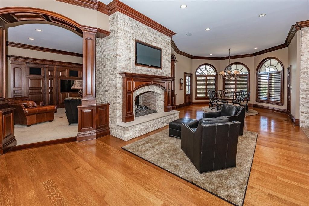 Exquisite Design Unparalleled Quality Indiana Estate by Pete McCullough Priced at 3.8 Million 15