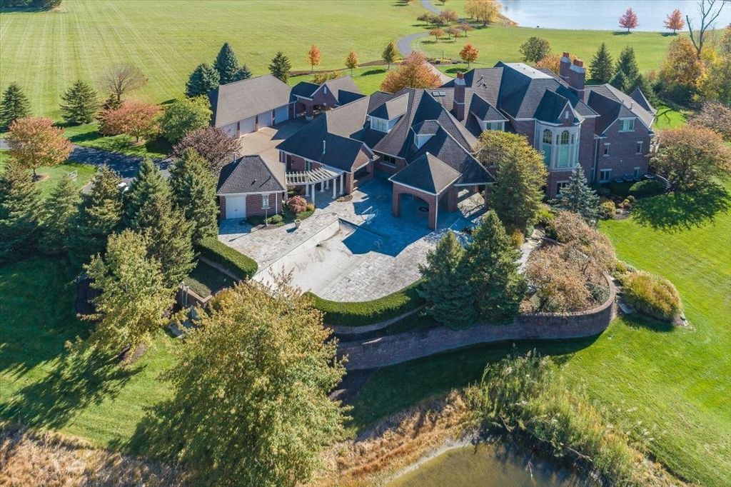 Exquisite Design Unparalleled Quality Indiana Estate by Pete McCullough Priced at 3.8 Million 2