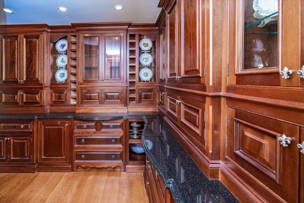 Exquisite Design Unparalleled Quality Indiana Estate by Pete McCullough Priced at 3.8 Million 21