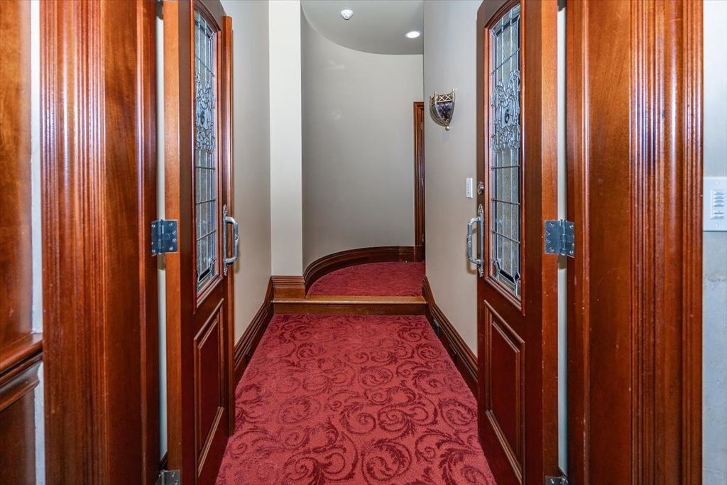Exquisite Design Unparalleled Quality Indiana Estate by Pete McCullough Priced at 3.8 Million 57