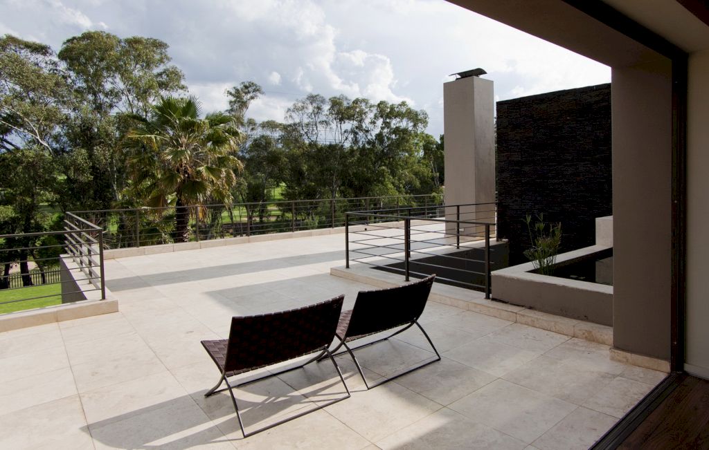 House Sed in South Africa by Nico van der Meulen Architects 29