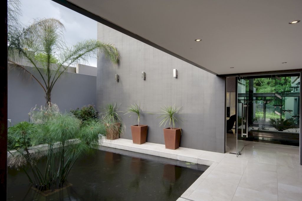 House Sed in South Africa by Nico van der Meulen Architects 4