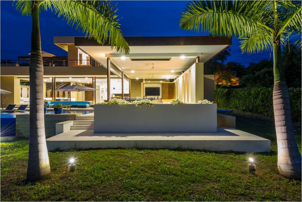 LOMA House by David Macias Arquitectura Urbanismo 6