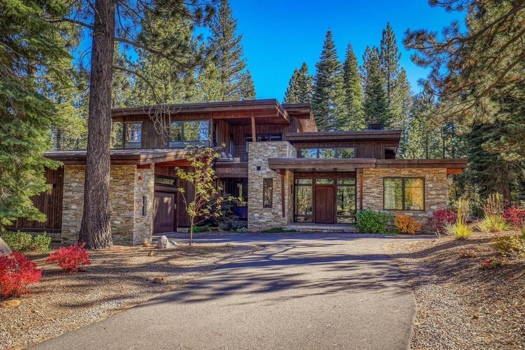Opulent Mountain Estate in Schaffers Mill Available Now for 3.75 Million 1
