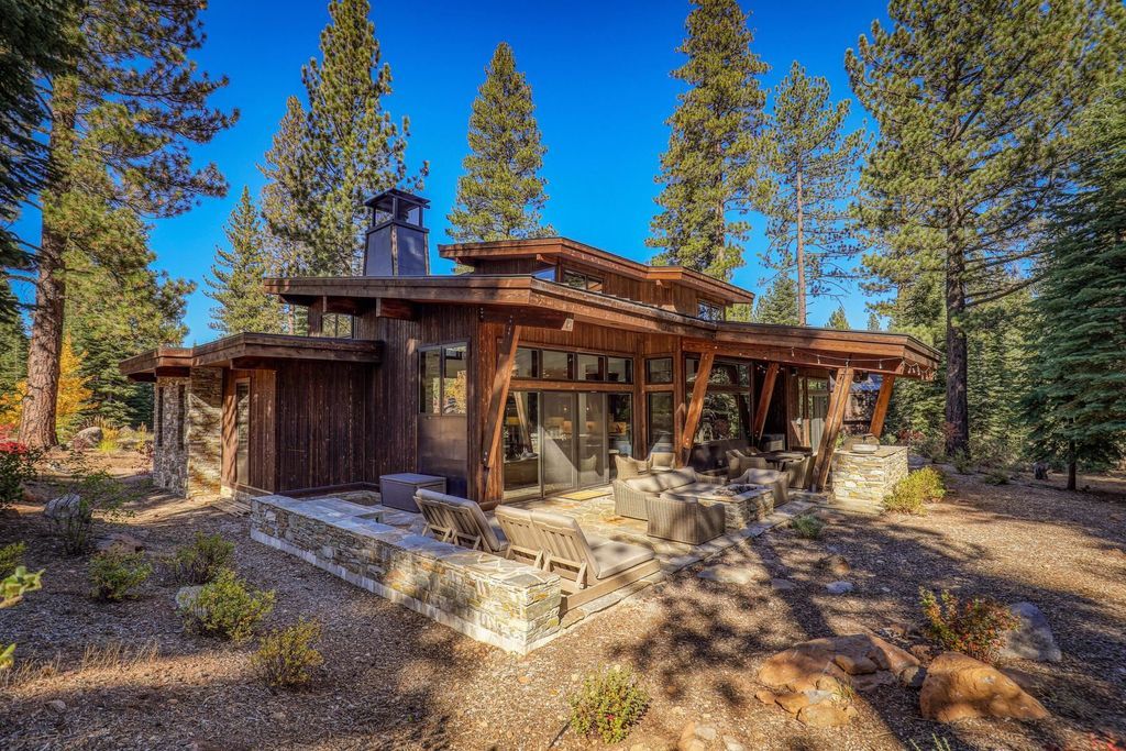 Opulent Mountain Estate in Schaffers Mill Available Now for 3.75 Million 9
