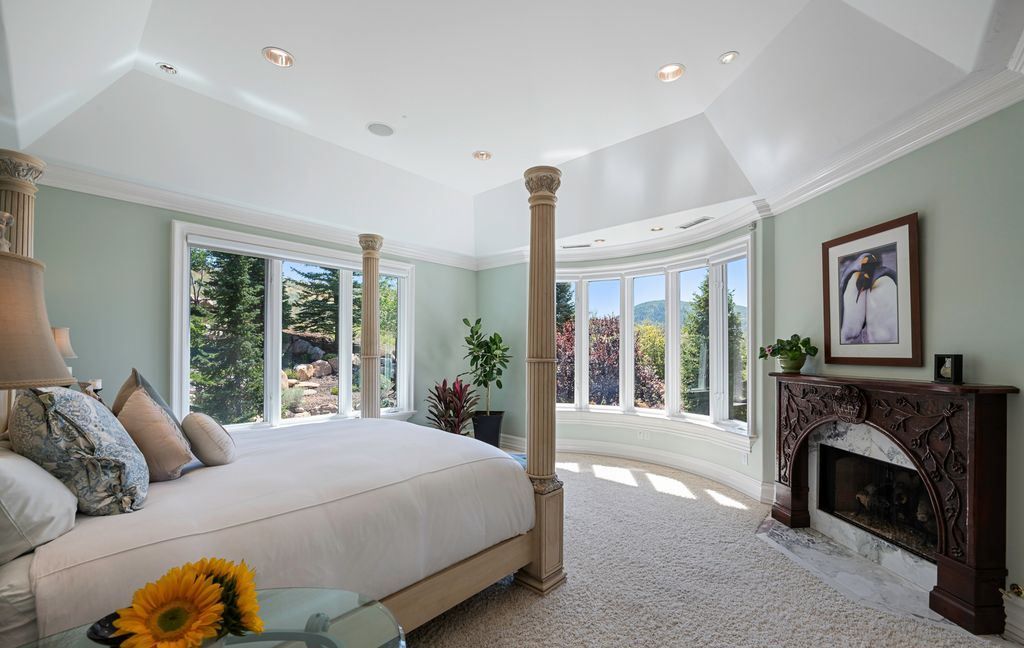 Sophistication Meets Comfort Custom Built Estate in Emigration Canyon Asking 6.4 Million 16