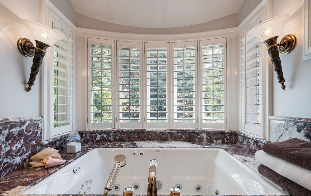 Sophistication Meets Comfort Custom Built Estate in Emigration Canyon Asking 6.4 Million 21
