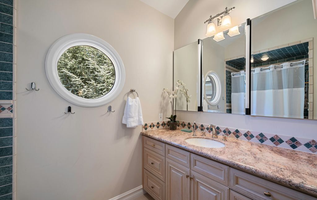 Sophistication Meets Comfort Custom Built Estate in Emigration Canyon Asking 6.4 Million 26