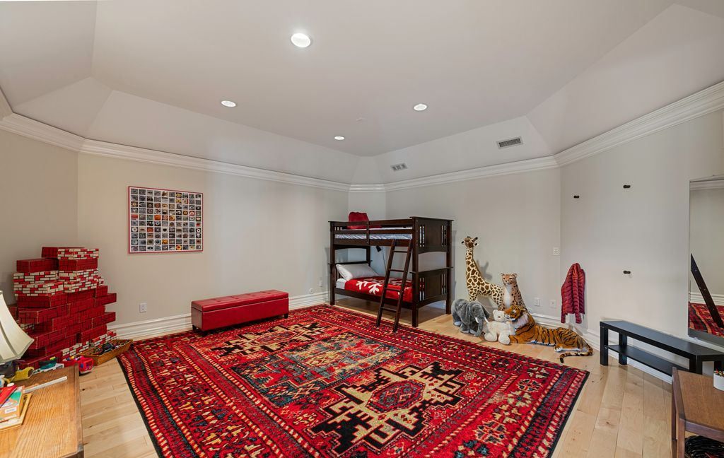Sophistication Meets Comfort Custom Built Estate in Emigration Canyon Asking 6.4 Million 31