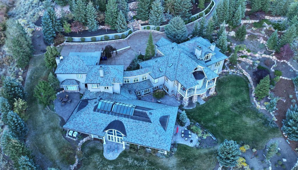 Sophistication Meets Comfort Custom Built Estate in Emigration Canyon Asking 6.4 Million 65