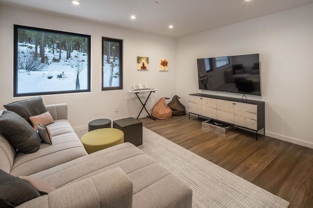 A Contemporary Gem Handsomely Modern Home in Martis Camp for 13795000 21