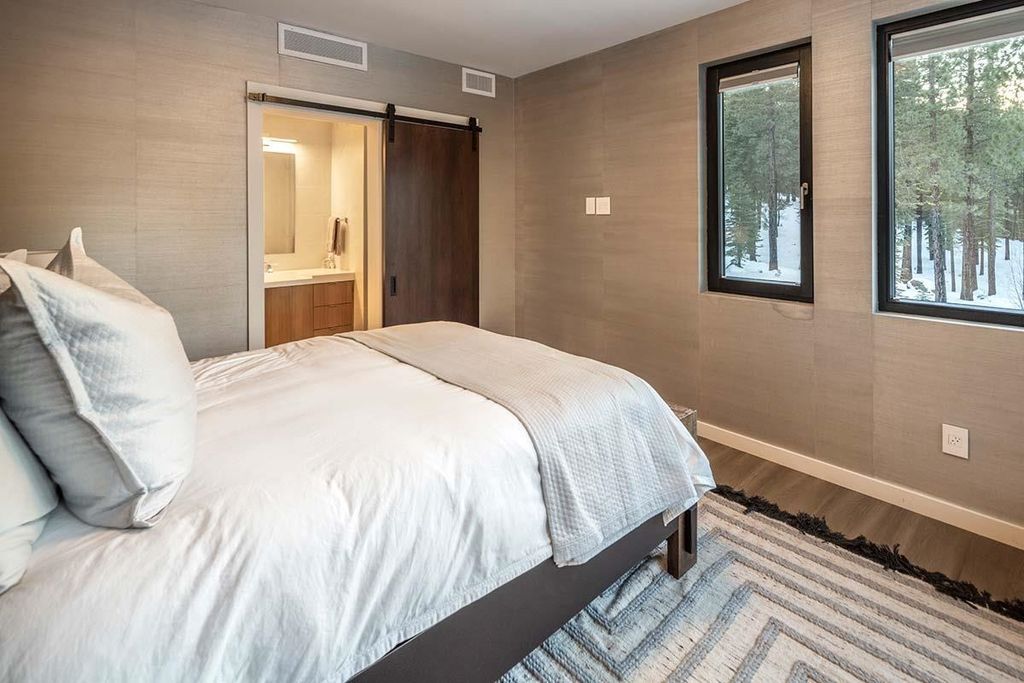 A Contemporary Gem Handsomely Modern Home in Martis Camp for 13795000 22
