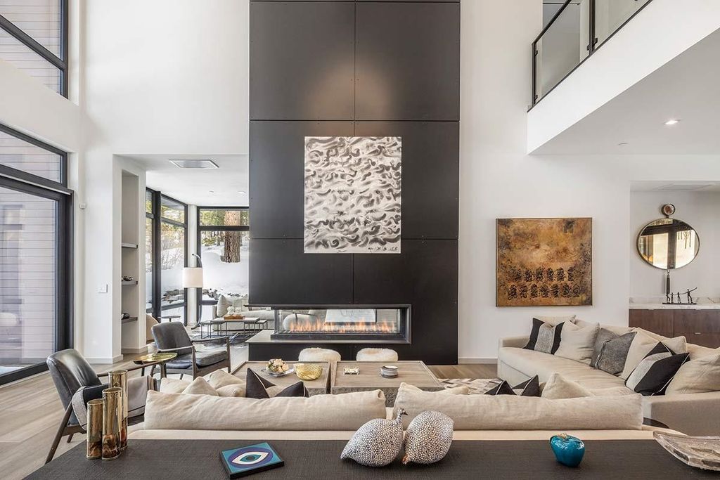 A Contemporary Gem Handsomely Modern Home in Martis Camp for 13795000 4