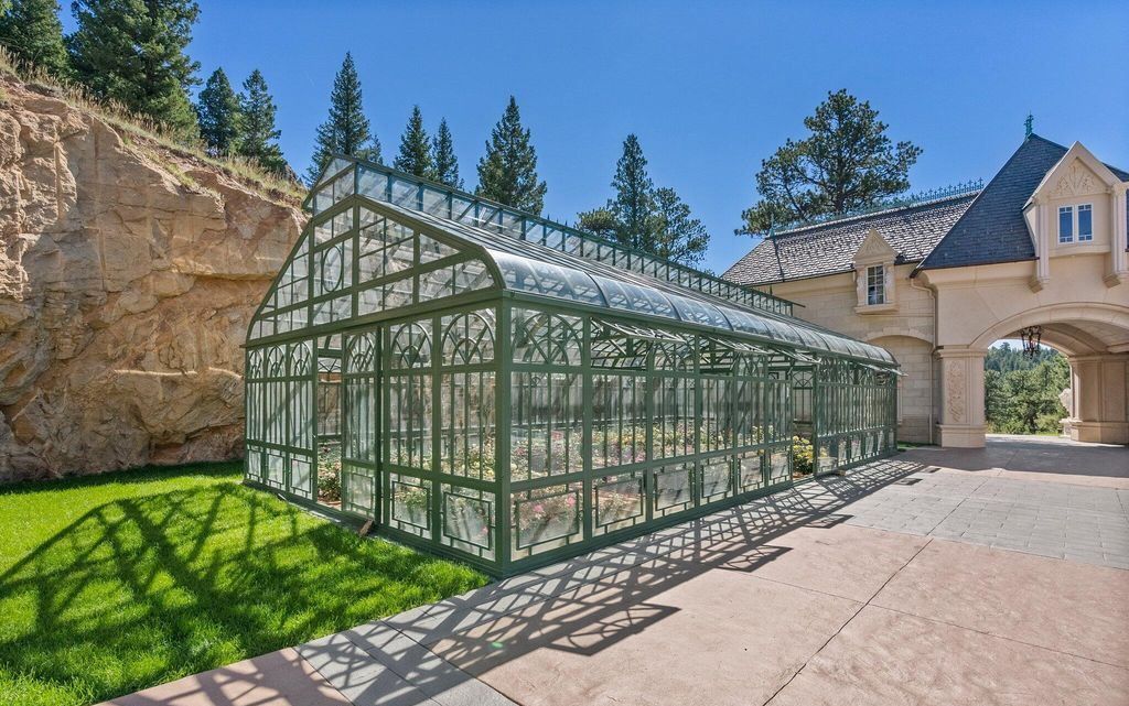 A Masterpiece of Elegance Chateau in the Heart of Evergreen Colorado for 59.998 Million 21