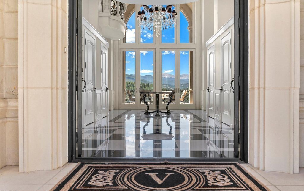 A Masterpiece of Elegance Chateau in the Heart of Evergreen Colorado for 59.998 Million 25