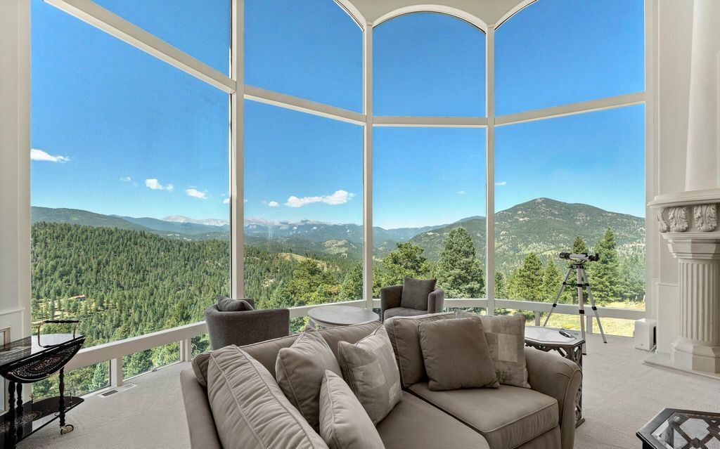A Masterpiece of Elegance Chateau in the Heart of Evergreen Colorado for 59.998 Million 27