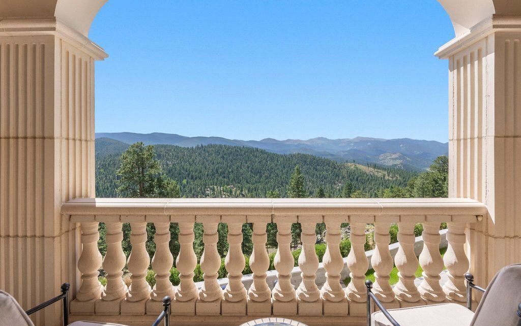 A Masterpiece of Elegance Chateau in the Heart of Evergreen Colorado for 59.998 Million 34