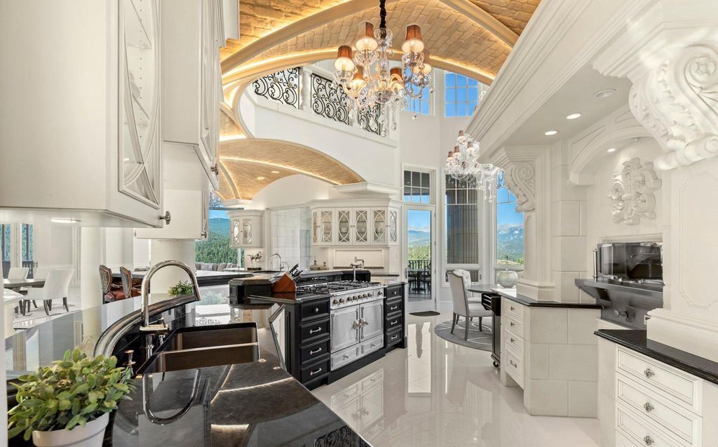 A Masterpiece of Elegance Chateau in the Heart of Evergreen Colorado for 59.998 Million 35