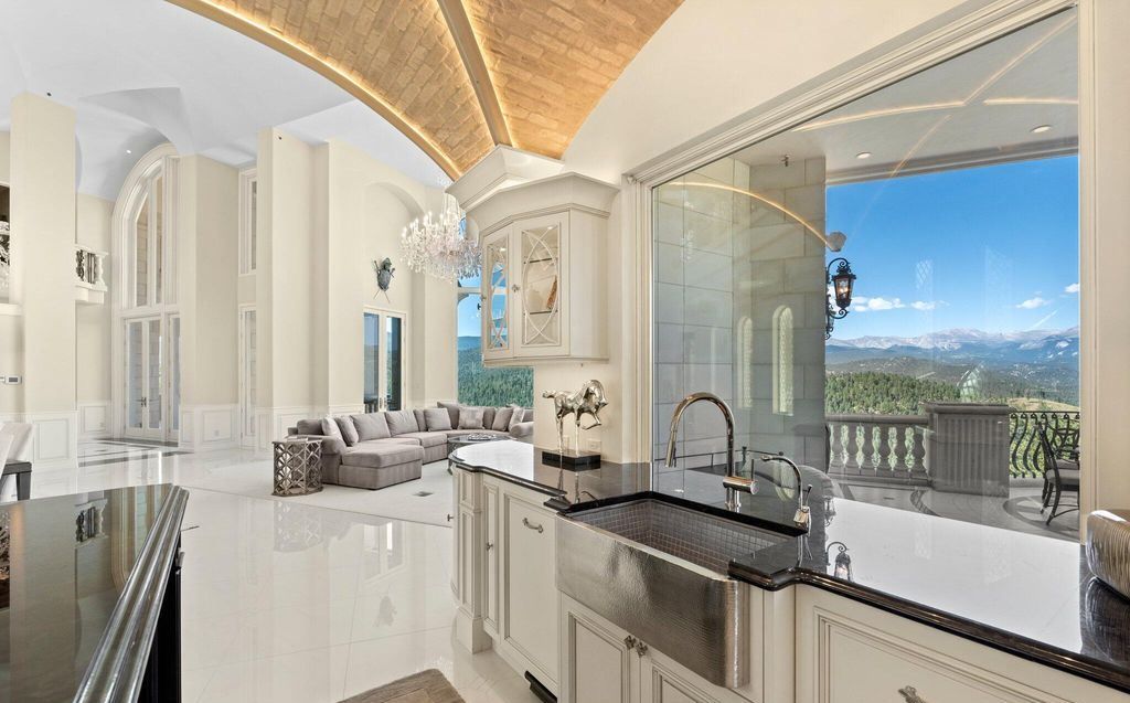 A Masterpiece of Elegance Chateau in the Heart of Evergreen Colorado for 59.998 Million 42